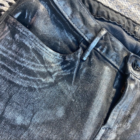 Silver Skinny Levi’s - Picture 3 of 10